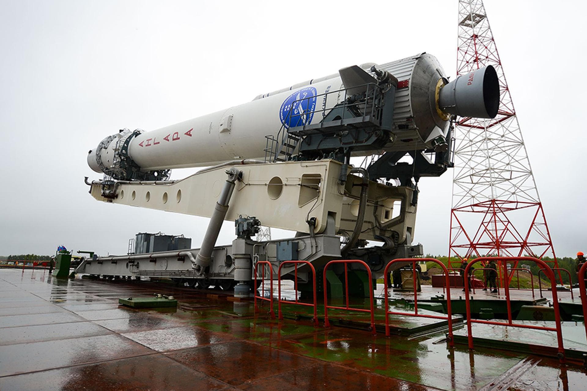 Angara 1.2 on the pad for Angara 1.2 | Kosmos (Unknown Payload)
